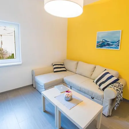 Adriatic Sestina קלק